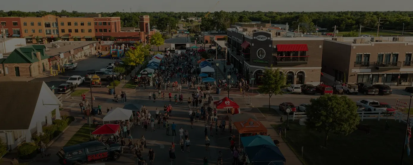 Aerial view of Owasso, Oklahoma, highlighting the city and neighborhoods, featured in a guide about Internet Providers in Owasso, OK – Find Your Perfect Connection.