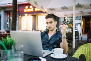 Windstream in Alabama and Florida: Fiber Internet the Key to Smooth Small Business Operations